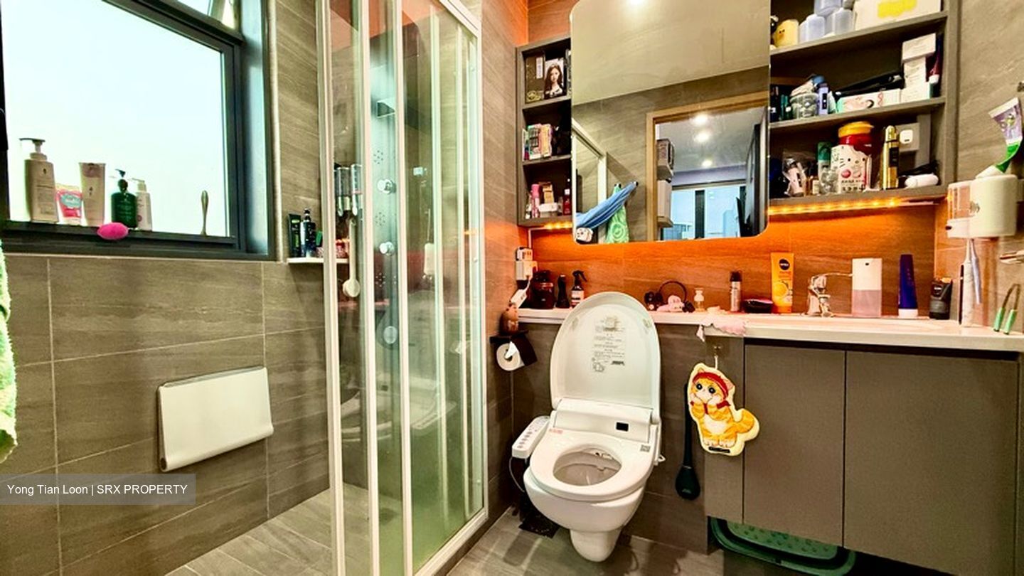 Hundred Palms Residences (D19), Condominium #631009231